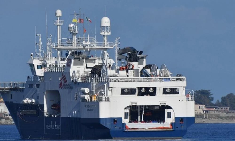 Μεσόγειος: Πλοίο των Γιατρών Χωρίς Σύνορα διέσωσε 240 μετανάστες μέσα σε μερικές ώρες